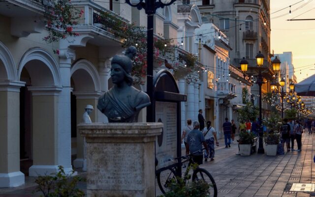 Reabren la terraza más fotografiada de la Zona Colonial